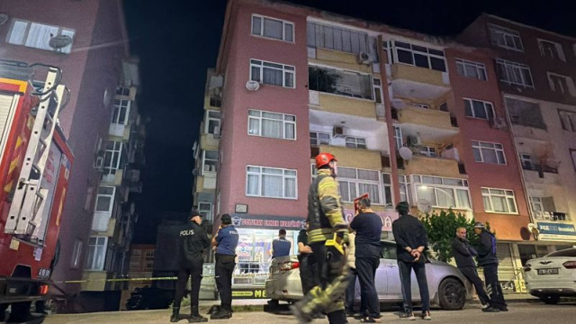 Gebze'de 7 katlı bina tedbiren boşaltıldı