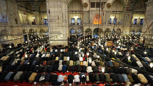 İstanbul'da bayram namazı kılındı