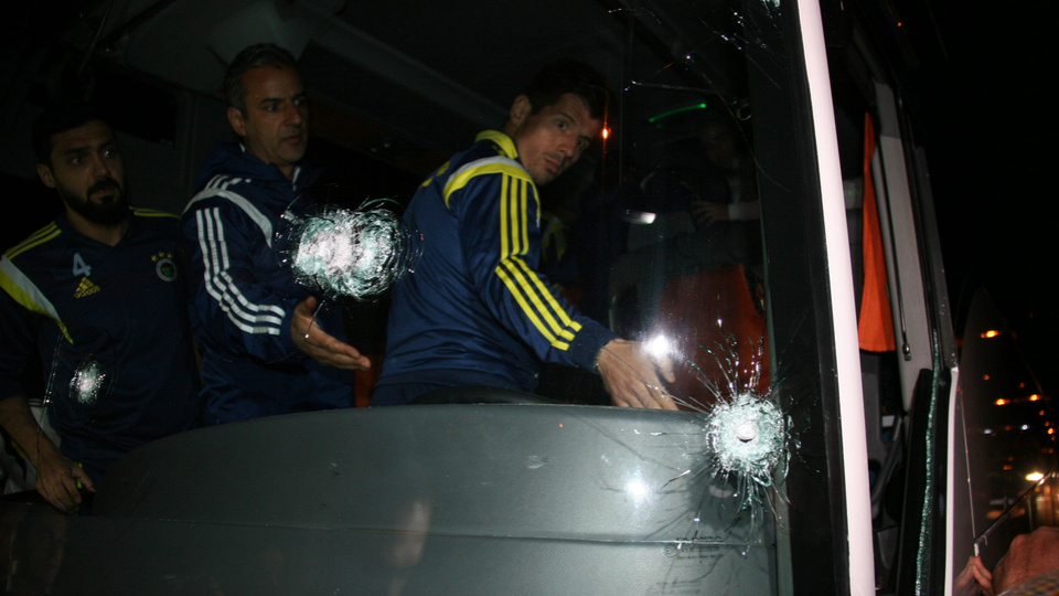 Fenerbahçe'ye saldırı dosyası tekrardan incelenecek!
