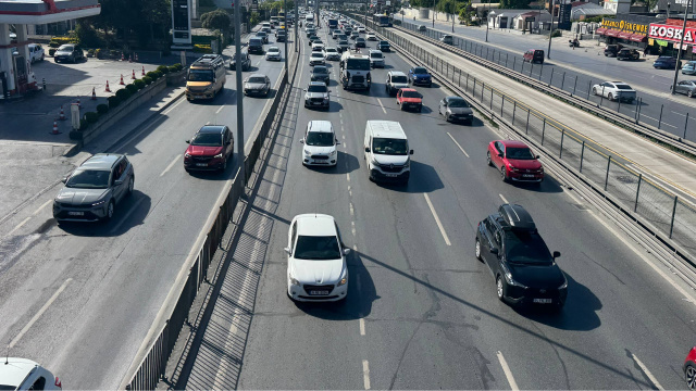 İstanbul'da bazı yerlerde trafik yoğun