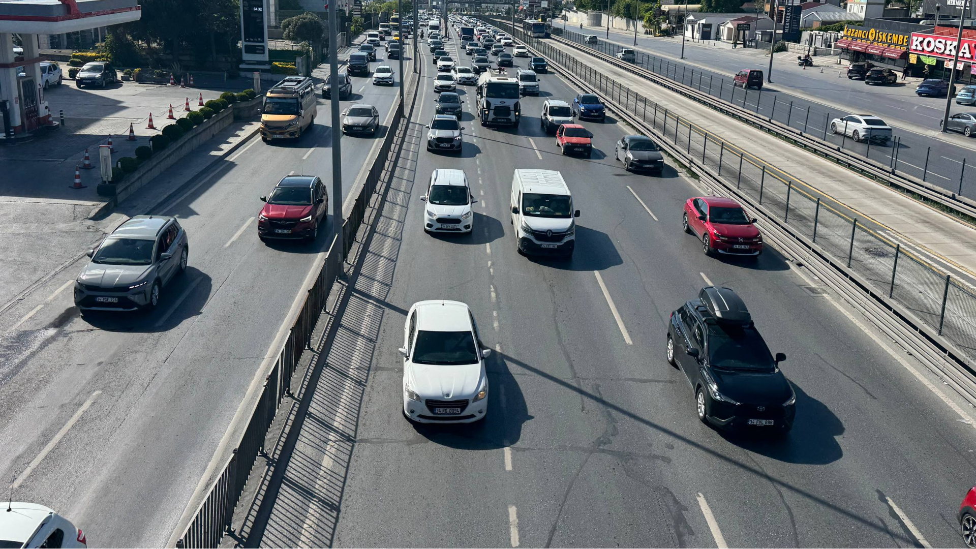 İstanbul'da Bayramın Birinci Günü Trafik Yoğunluğu Yüzde 36'ya Ulaştı