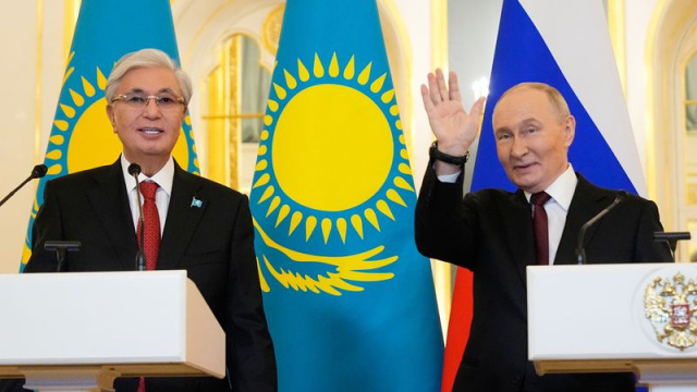 Putin'den Kazakistan ziyareti