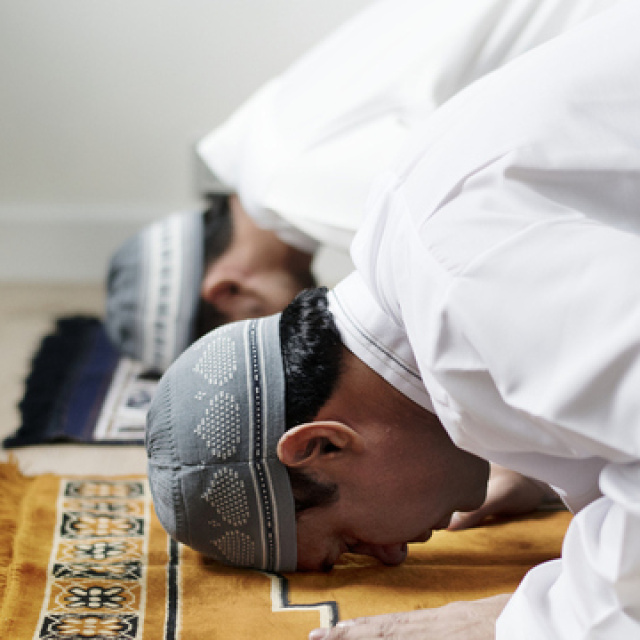 Kurban kestikten sonra nasıl namaz kılınır?