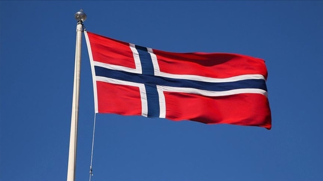 Norveç, Fransa'nın şemsiyesi altına giriyor
