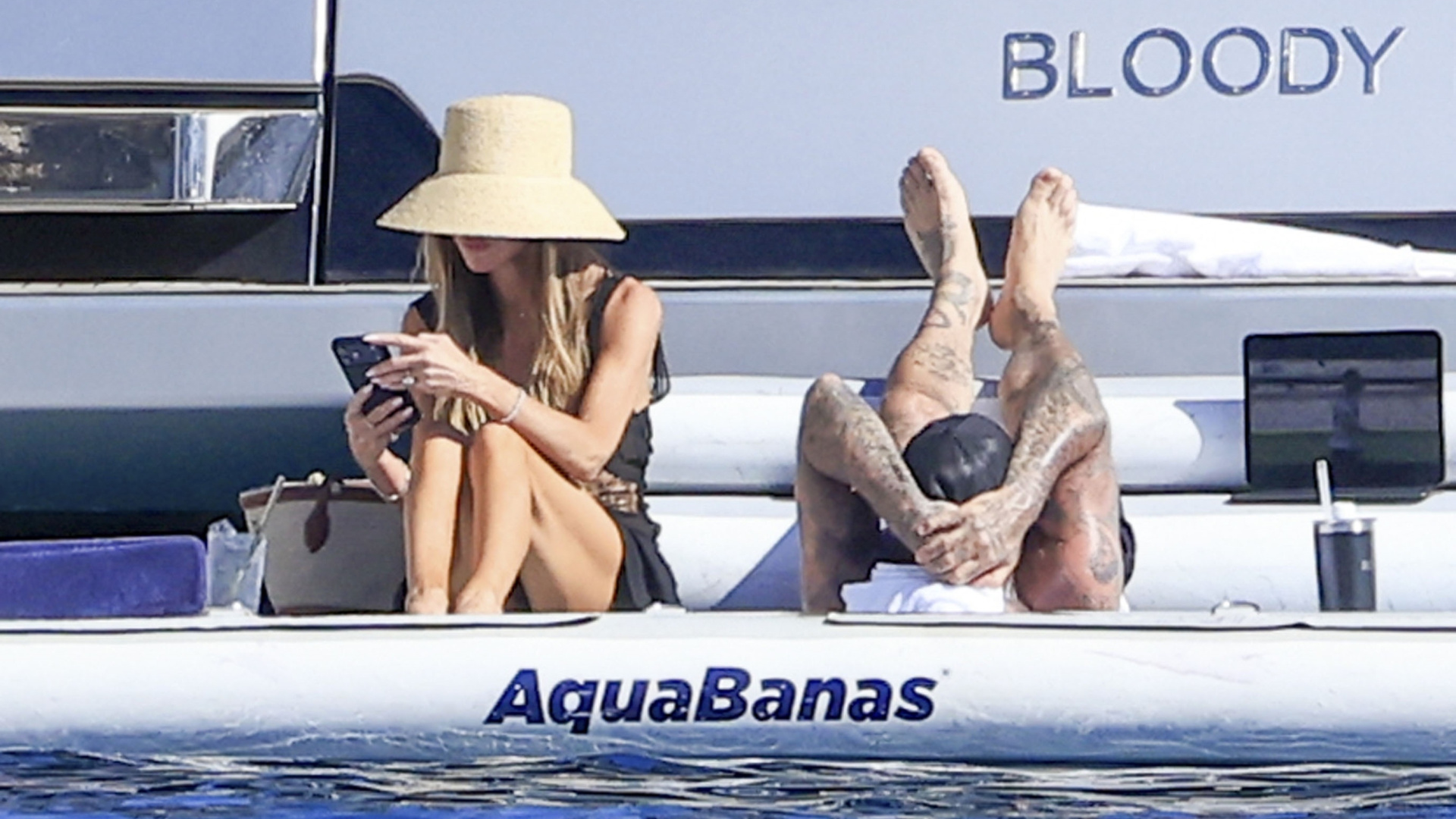 David Beckham ve Victoria Beckham Ailece İspanya Tatilinde