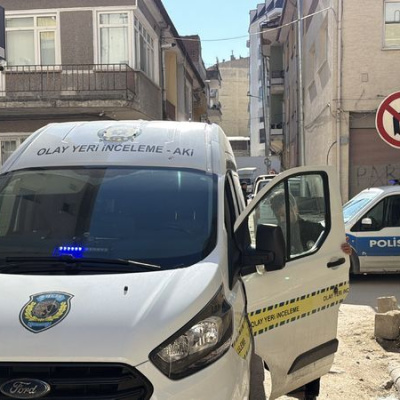 Evinde ölü bulundu