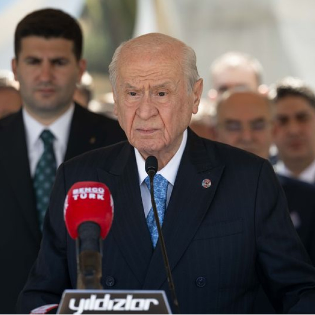 Bahçeli'den 'İstanbul'un fethi' mesajı