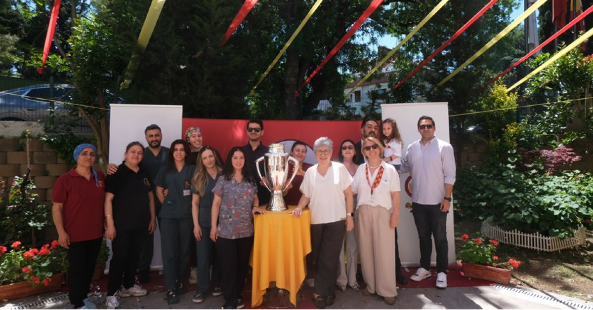 Şampiyonluk kupası Galatasaraylılar Yurdu’nda buluştu