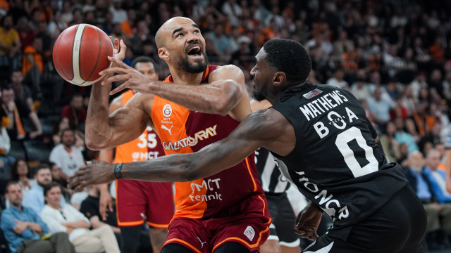 Galatasaray derbide seriyi eşitledi!