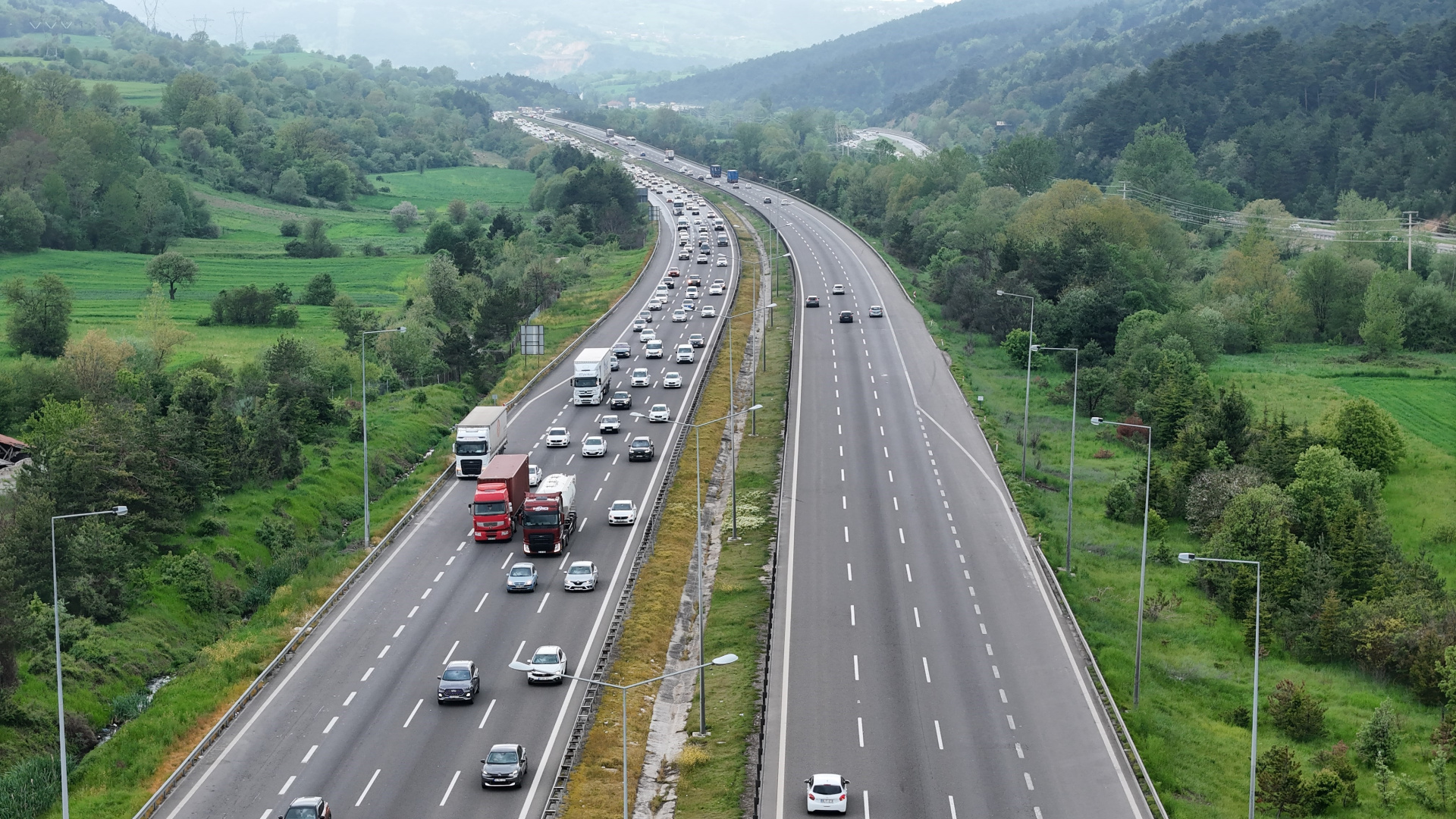 Bolu'da Ağır Tonajlı Araçlara Bayram Dönüşü Seyir Yasağı