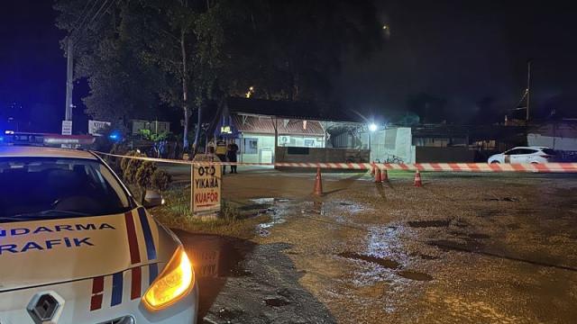 Akyazı'da silahlı kavga: 2 yaralı, 7 gözaltı
