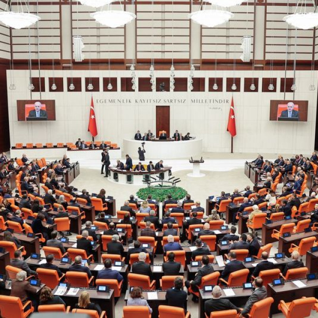 Siyasilerden İstanbul'un fethi mesajları