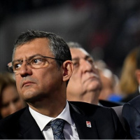 İkisi de saat: 14.00 dedi... CHP'de 2 ayrı bayramlaşma
