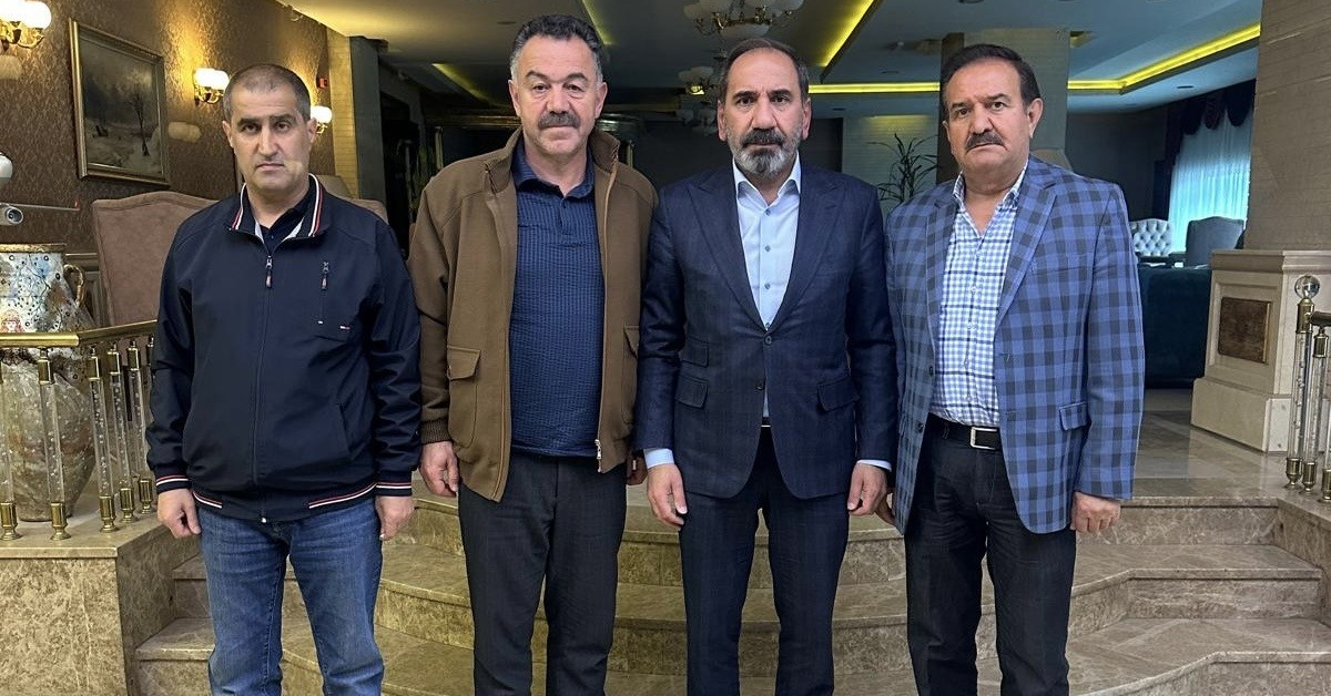 Mecnun Otyakmaz, Sivasspor'adestek veriyor