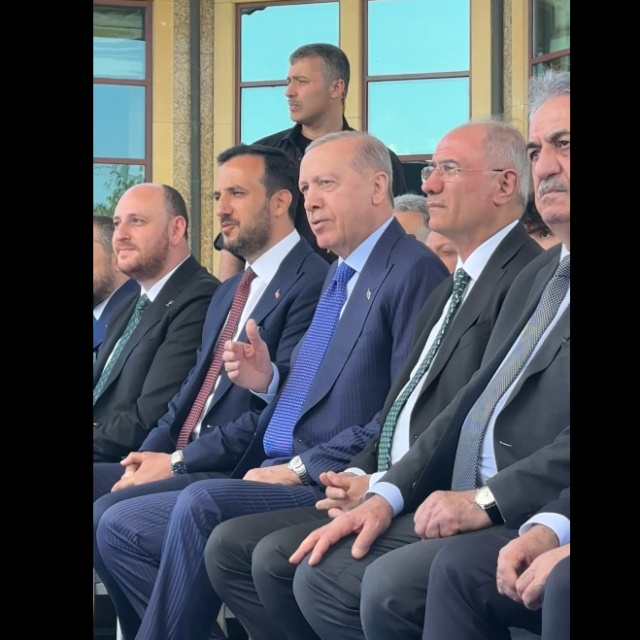 O şarkıya böyle eşlik etti