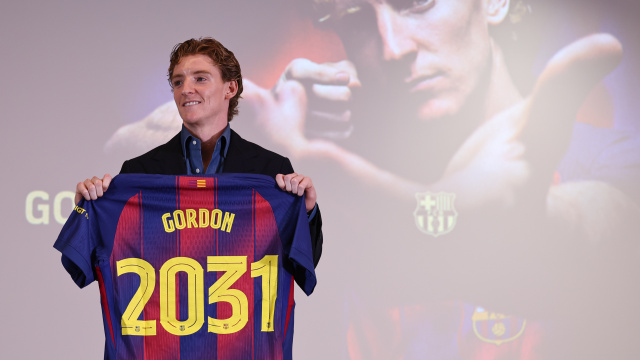 Anthony Gordon, Barcelona'da!