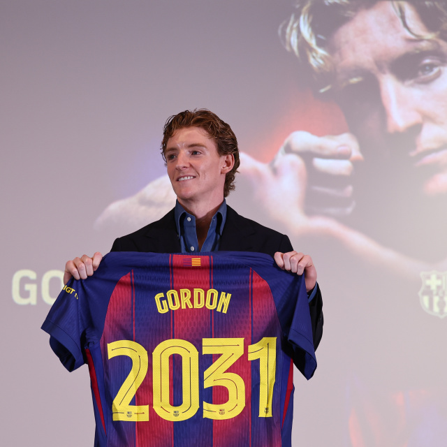 Anthony Gordon, Barcelona'da!