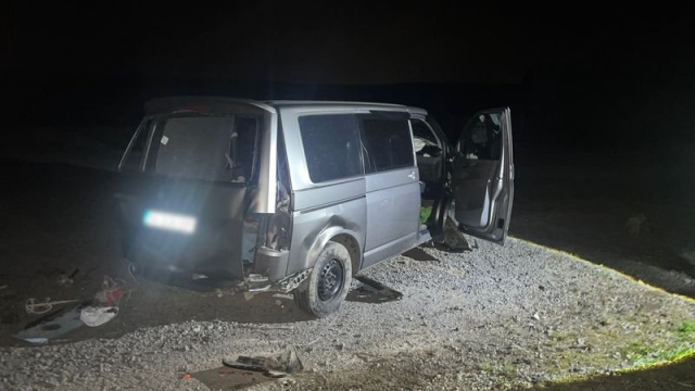 Panelvan şarampole devrildi: 1 ölü