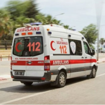 Yengesini defalarca bıçaklayıp öldürdü!