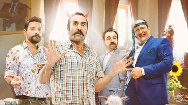 Kırk Yalan filmi konusu ve oyuncuları