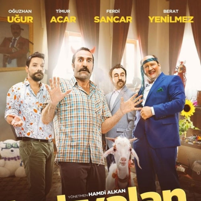 Kırk Yalan filmi konusu ve oyuncuları