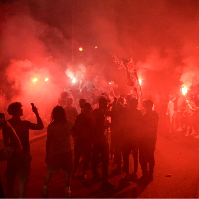 PSG şampiyonluğu kutlamaları kaosa döndü