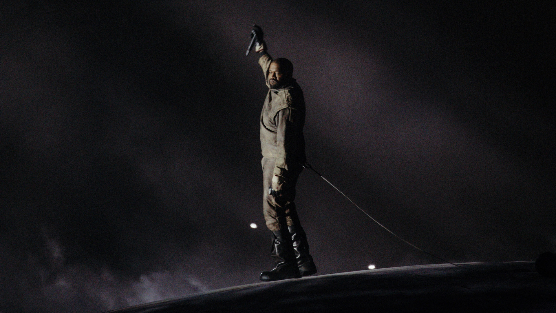 İstanbul'da Kanye West Rüzgarı: Ünlü İsimler Konsere Akın Etti