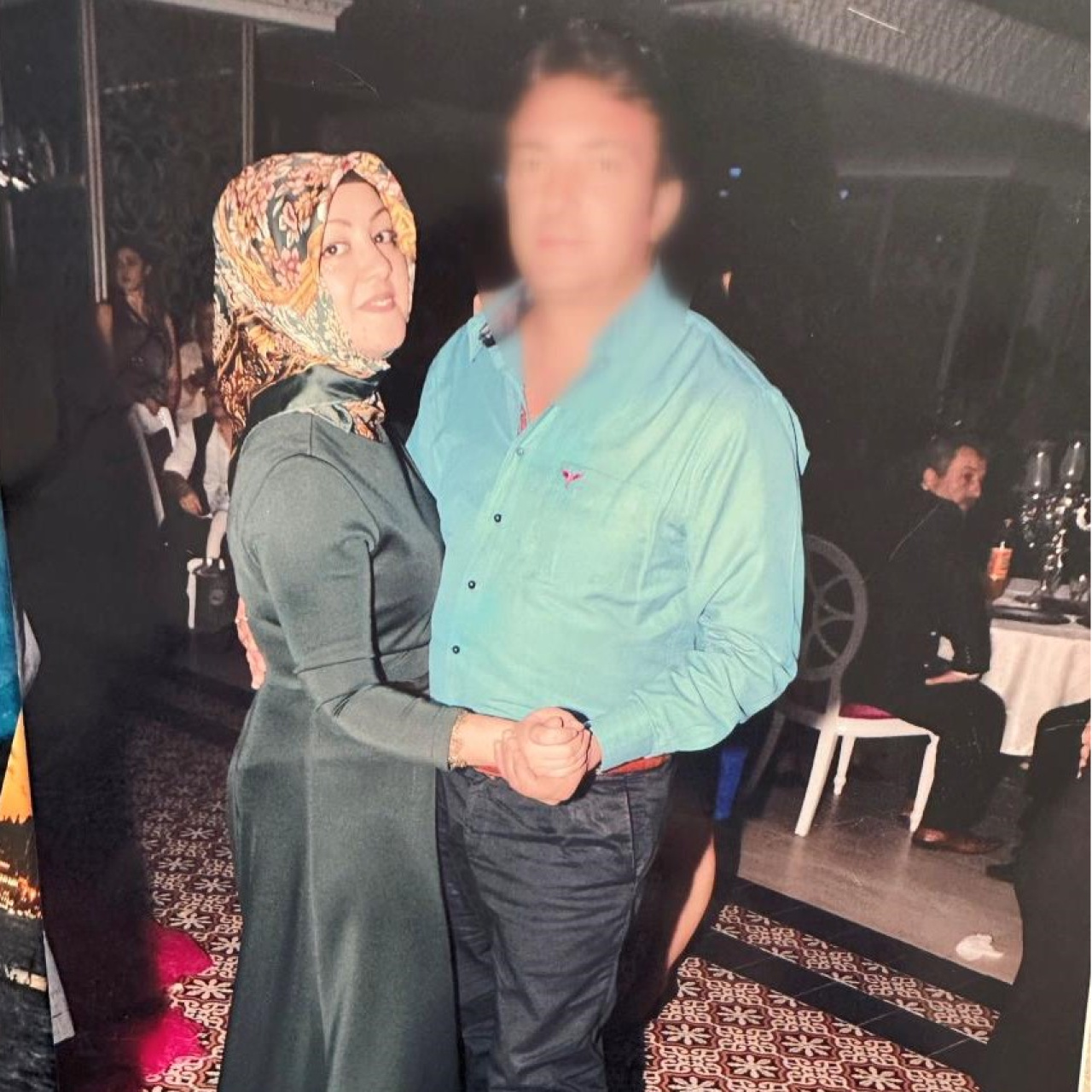Karısını katletti! Önceden çelenk göndermesi planlı cinayetin delili sayıldı!