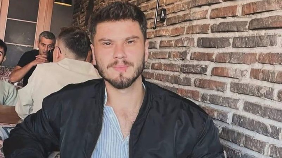 Evinde ölü bulundu! Kız arkadaşı gözaltında!