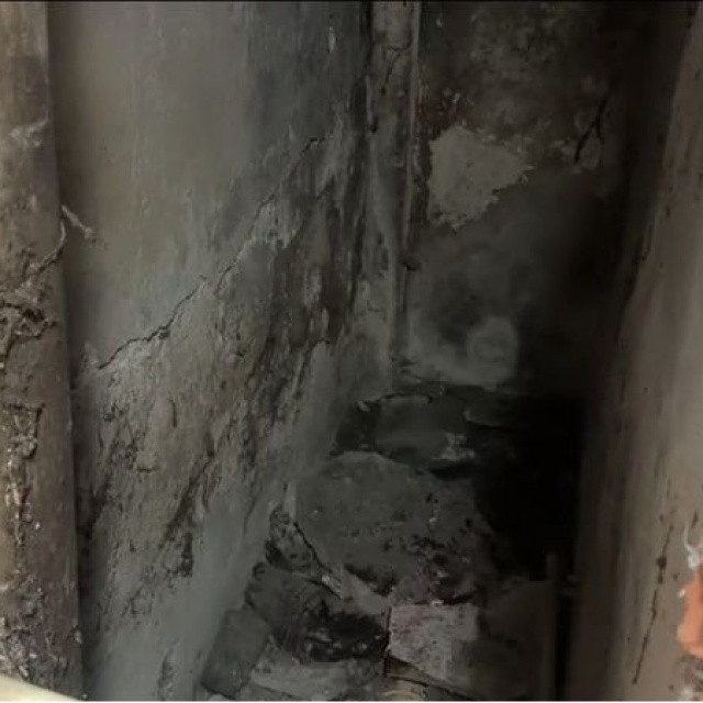 Cam silerken düşen kadın öldü!