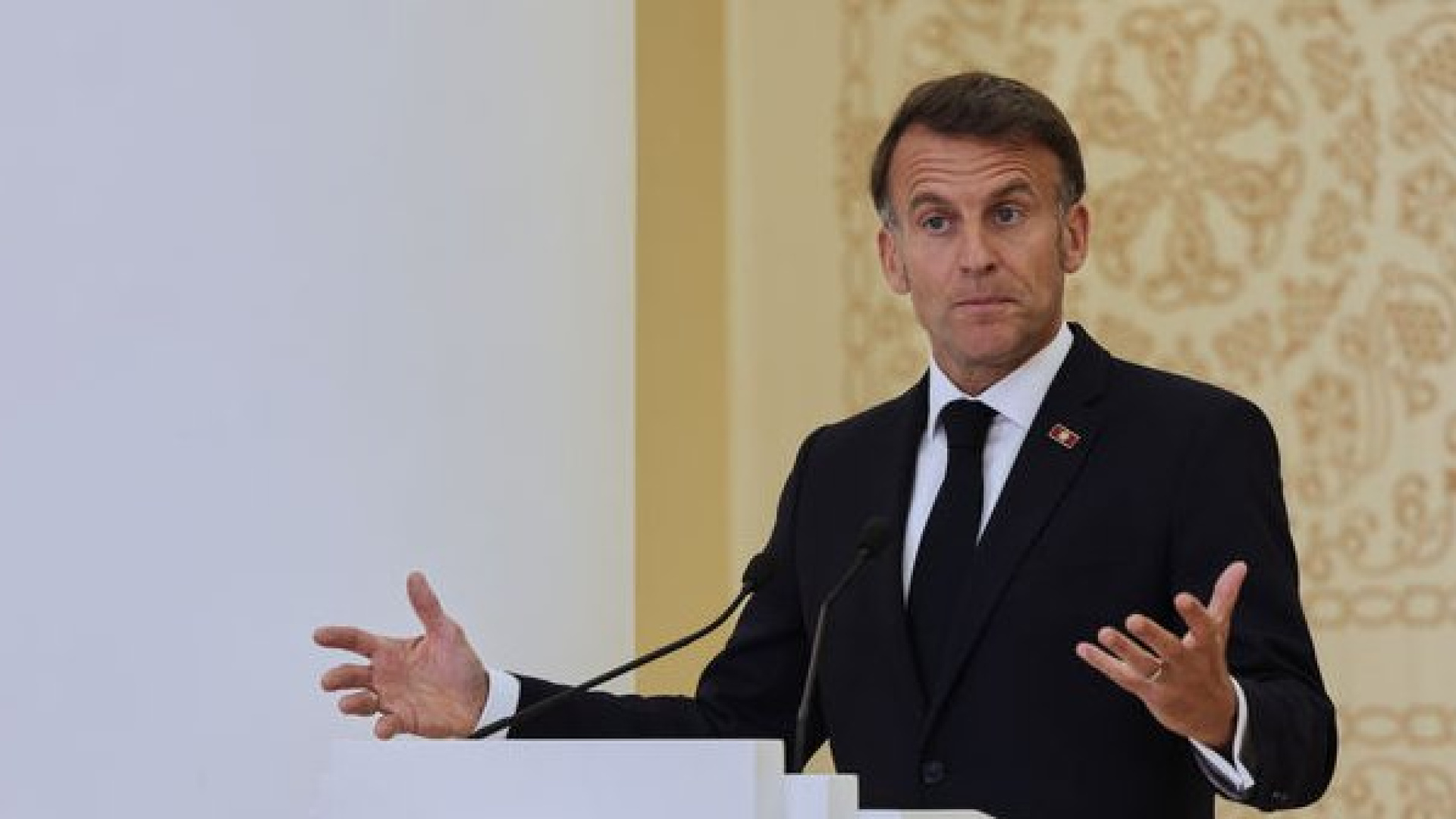 Macron'dan Şampiyonlar Ligi kutlamalarındaki şiddet olaylarına sert tepki