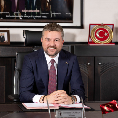 İzmir'de Buca Belediyesi'ne operasyon