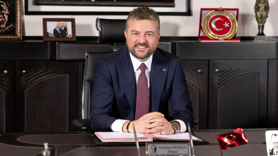 İzmir'de Buca Belediyesi'ne operasyon