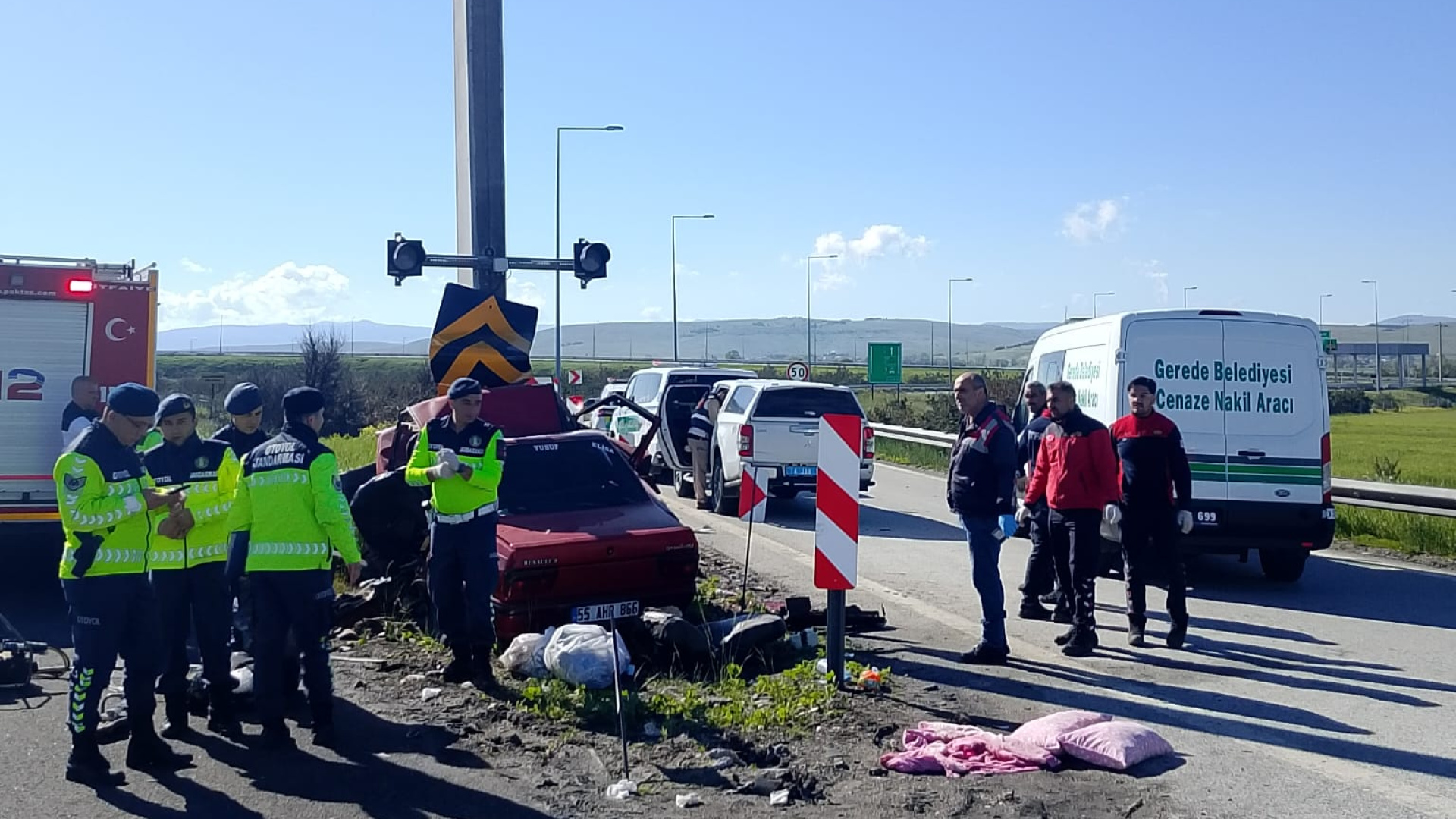 Bolu'da feci kaza: Bir aileden geriye sadece çocuk kaldı