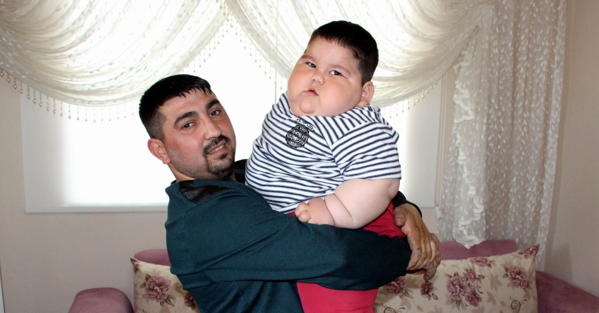 Tokluk hissi yok! 5 yaşında 90 kiloydu