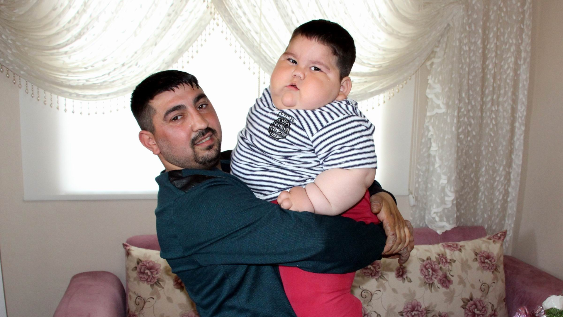 Tokluk hissi yoktu, 5 yaşında 90 kiloydu! Tedaviyle 40 kiloya düştü