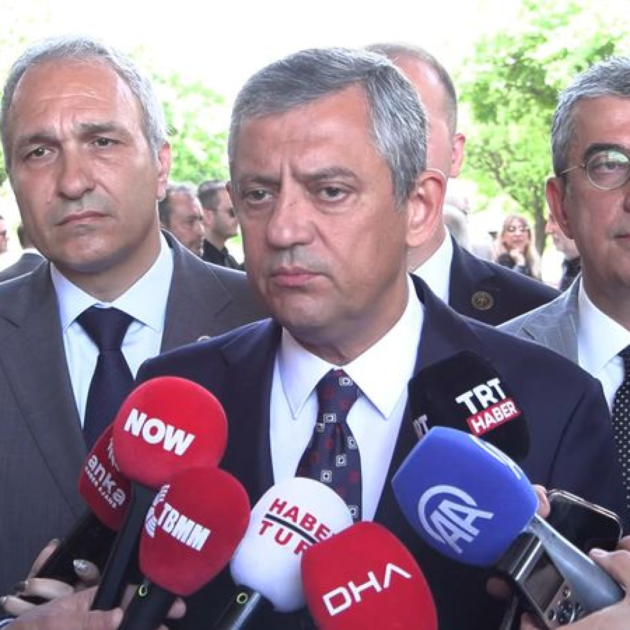 CHP'de İmza Toplama Hareketi: Kurultay Başlaması İçin Çabalar Artıyor