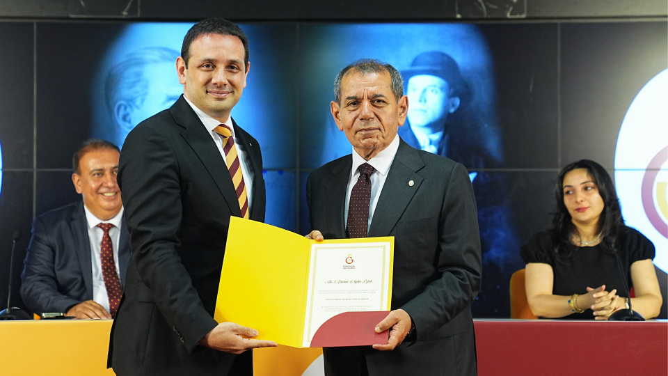 Özbek yönetimi mazbatalarını aldı