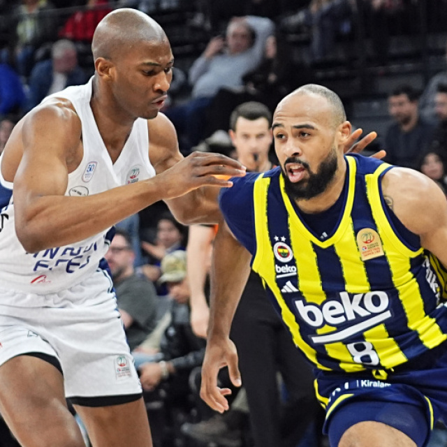 Fenerbahçe Beko-Anadolu Efes play-off maçı saat kaçta?