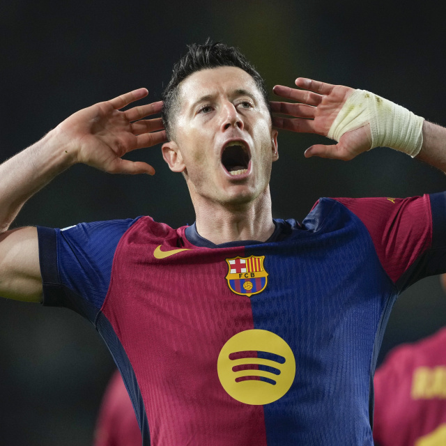 Lewandowski'nin eşi transfer ateşini yaktı!