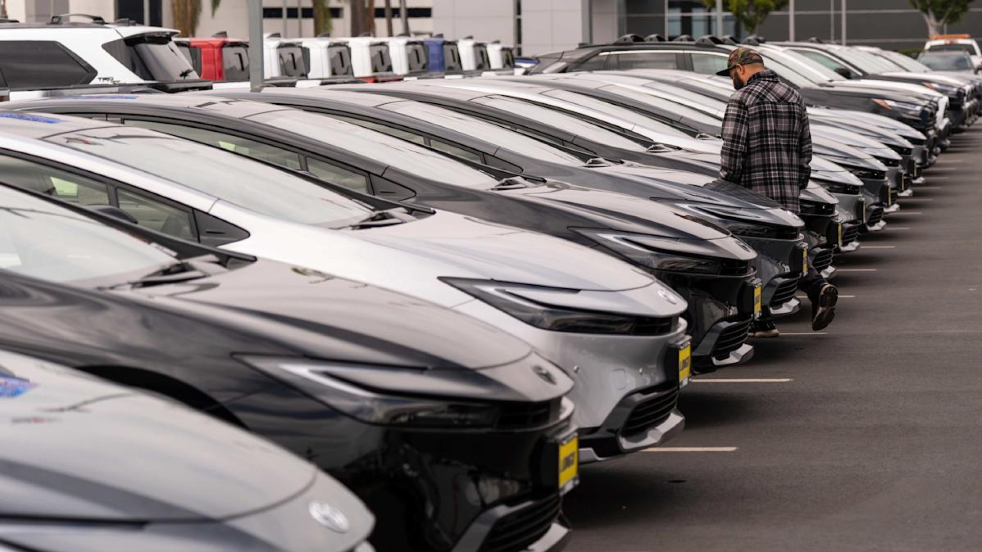 Otomotiv pazarında sert fren: Mayıs satışları yüzde 22,55 düştü
