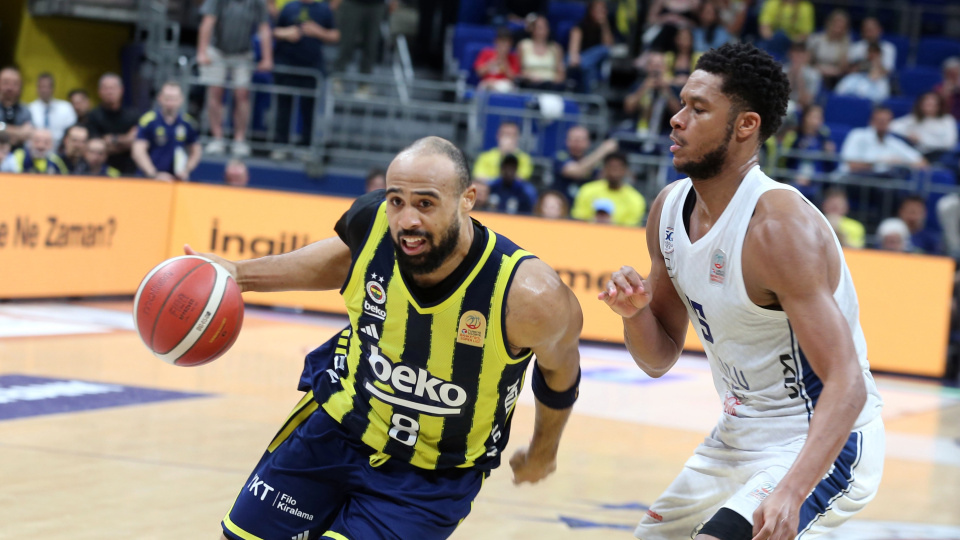 Fenerbahçe Beko, Anadolu Efes'i konuk edecek!