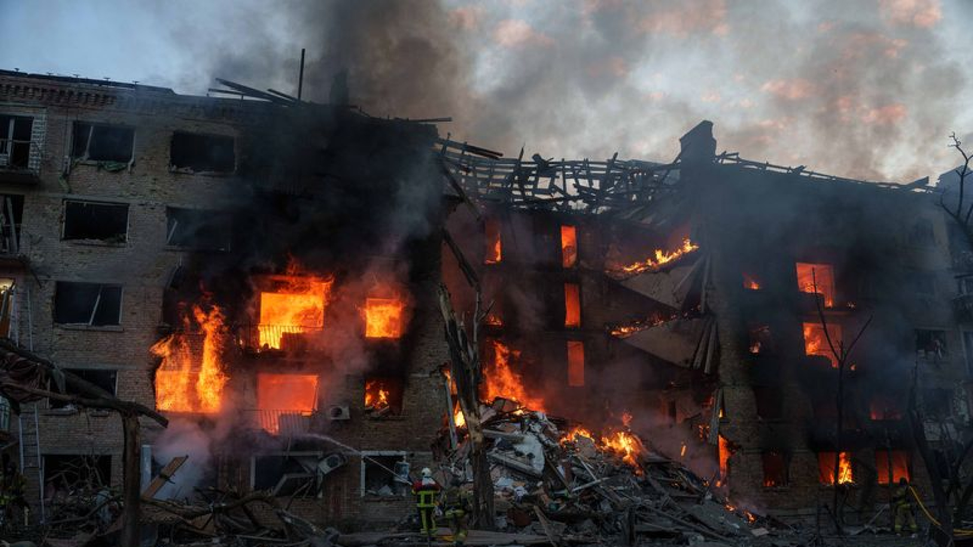 Rusya'dan Kiev'e yoğun hava saldırısı: 4 ölü, 51 yaralı