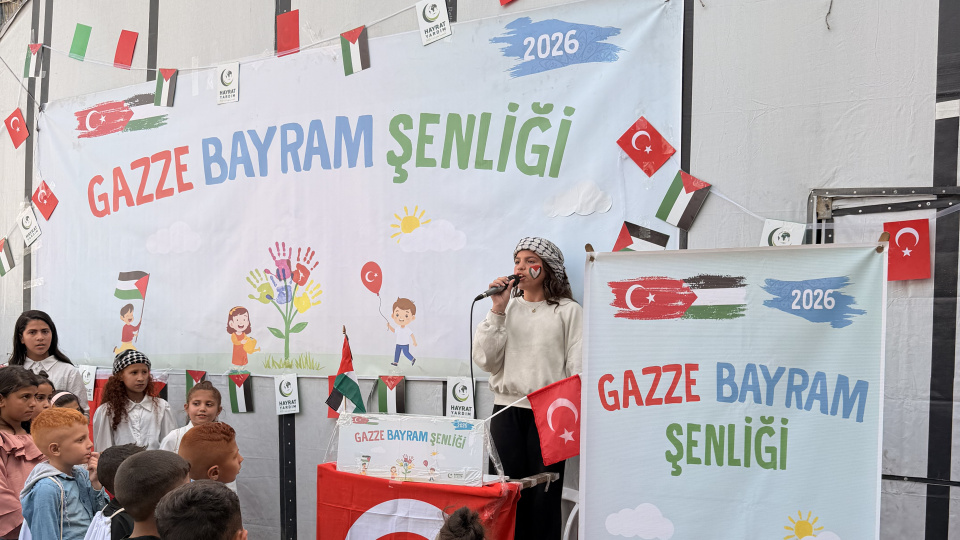 Gazze'de bayram şenliği