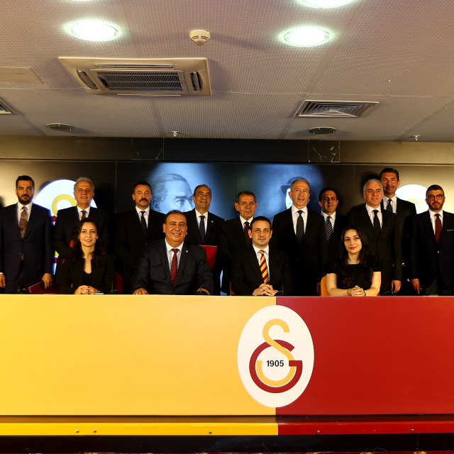Galatasaray'da olağanüstü genel kurul yapılacak!
