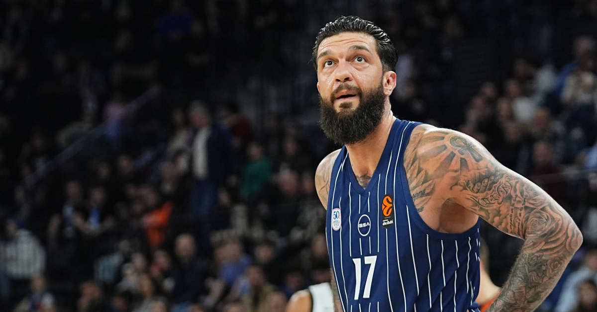 Anadolu Efes'ten sakatlık açıklaması!