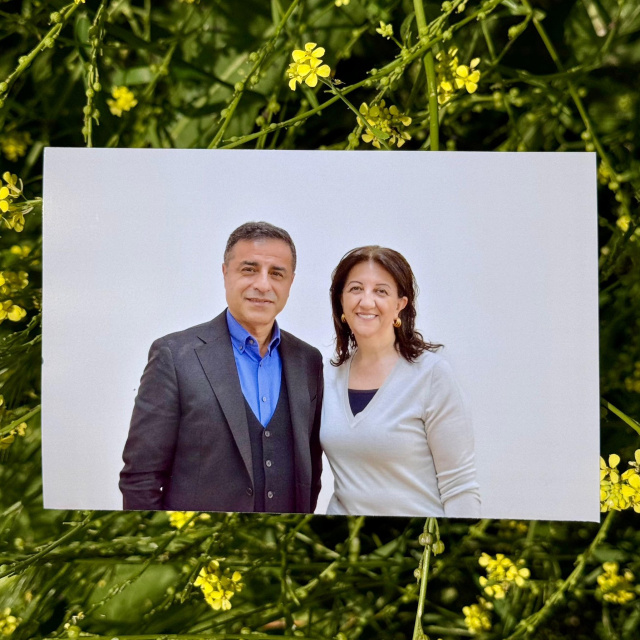Buldan, Demirtaş'la fotoğrafını paylaştı