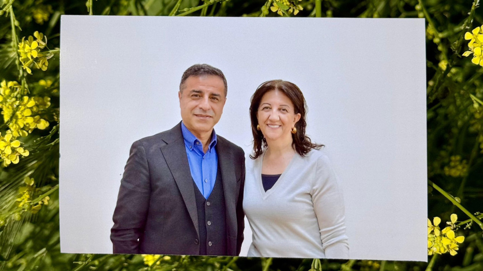 Buldan, Demirtaş'la fotoğrafını paylaştı