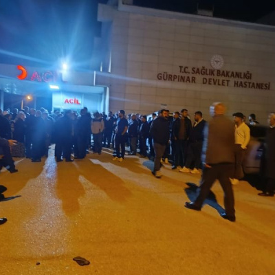 Otomobilin çarptığı baba öldü, oğlu yaralandı