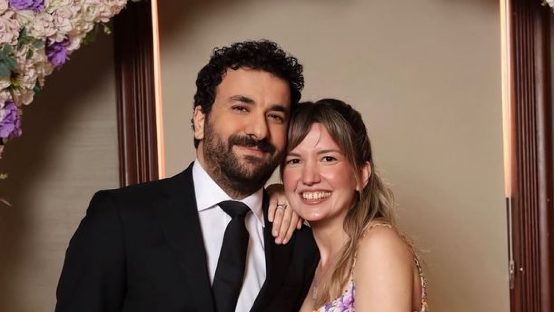 Hasan Can Kaya ile Duygu Karabaş New York'ta Evleniyor